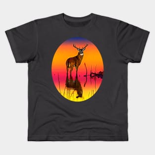 Buck at dawn Kids T-Shirt